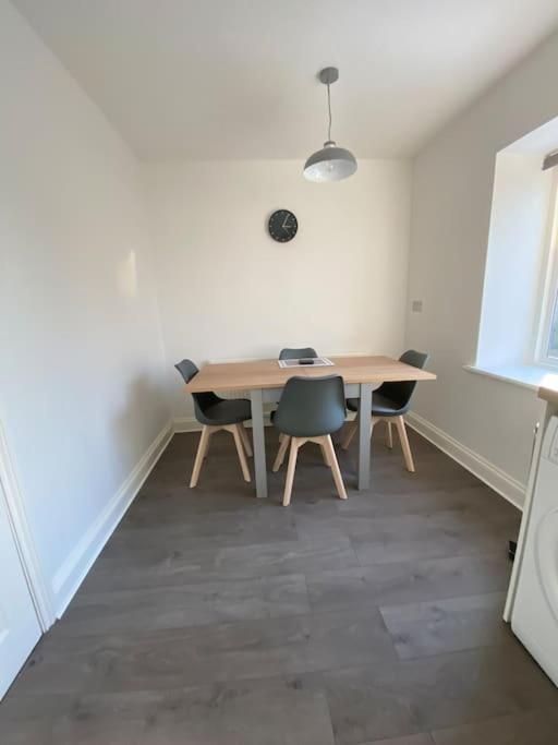ברודוויי Stunning Apartment In The Heart Of Broadway מראה חיצוני תמונה