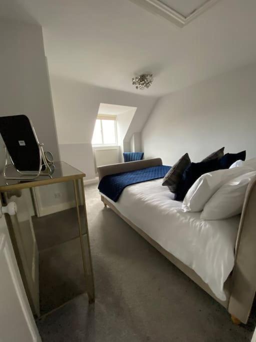 ברודוויי Stunning Apartment In The Heart Of Broadway מראה חיצוני תמונה